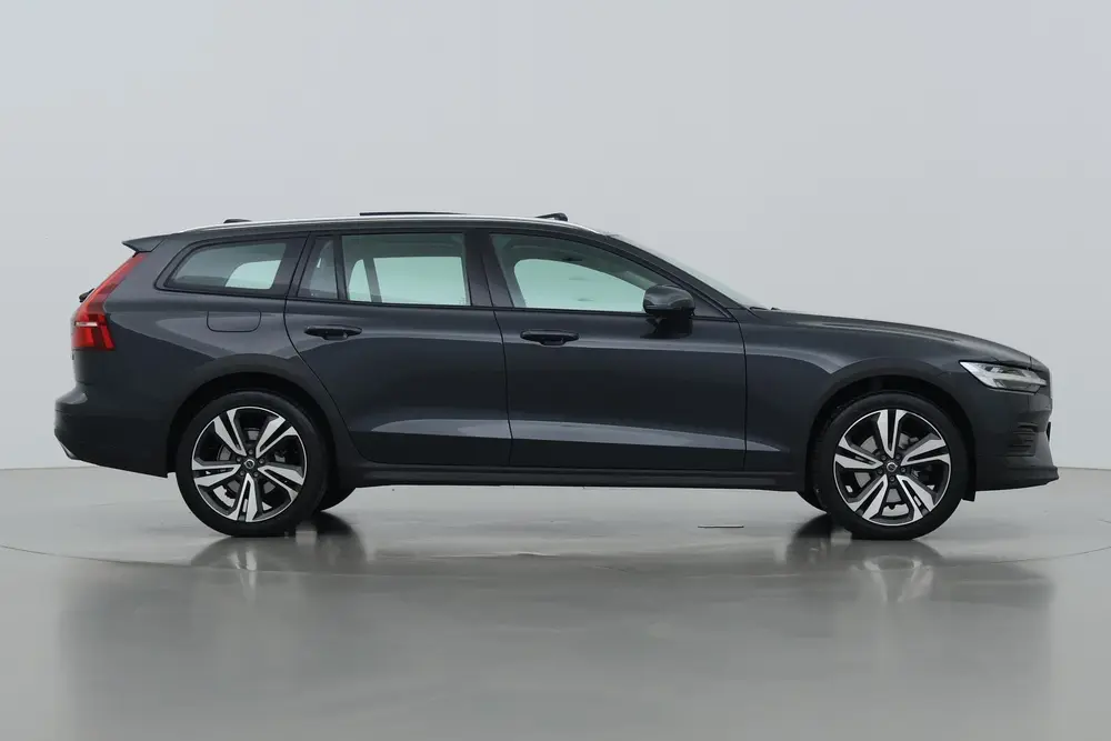 Volvo V60 Cross Country D4 AWD Pro uit 2019, foto 10