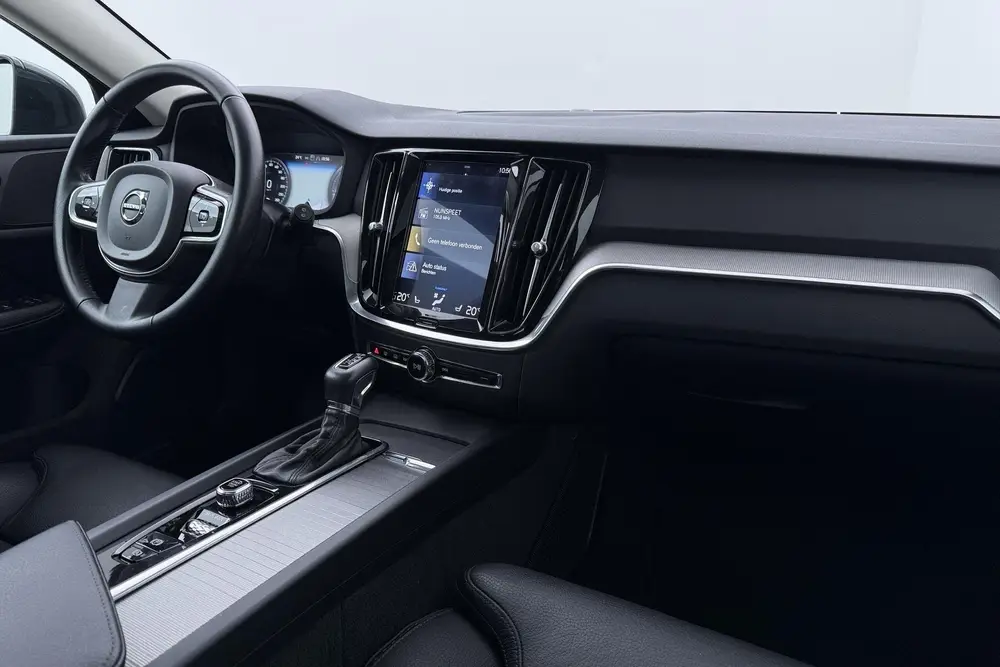 Volvo V60 Cross Country D4 AWD Pro uit 2019, foto 17