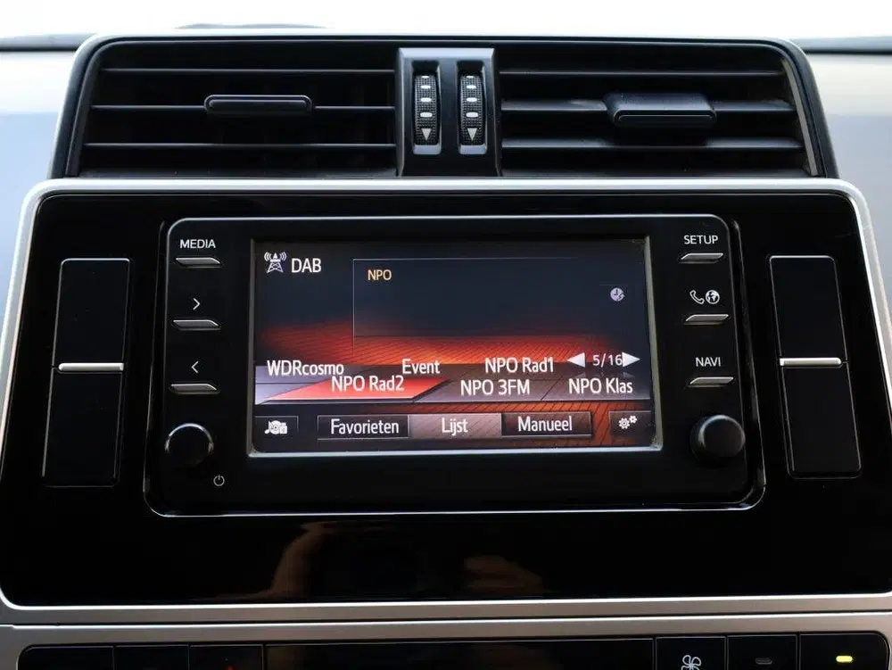 Toyota Land Cruiser 2.8 D4-D-F 3 DRS BLIND VAN uit 2023, foto 17