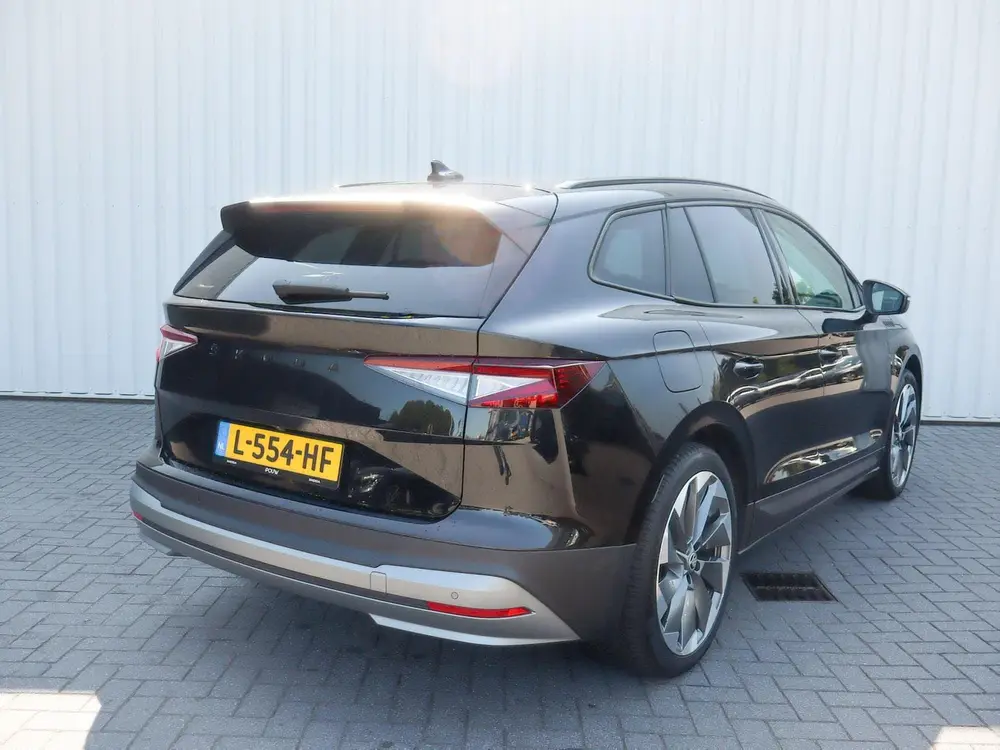 Skoda Enyaq 80 204pk First Edition uit 2021, foto 2