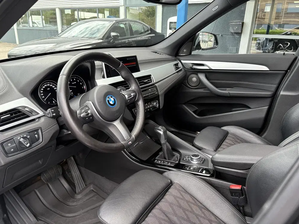 BMW X1 xDrive25e xLine uit 2022, foto 16