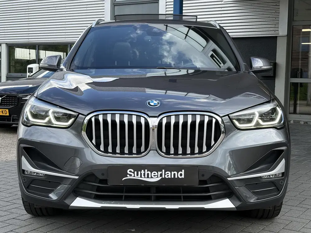 BMW X1 xDrive25e xLine uit 2022, foto 2