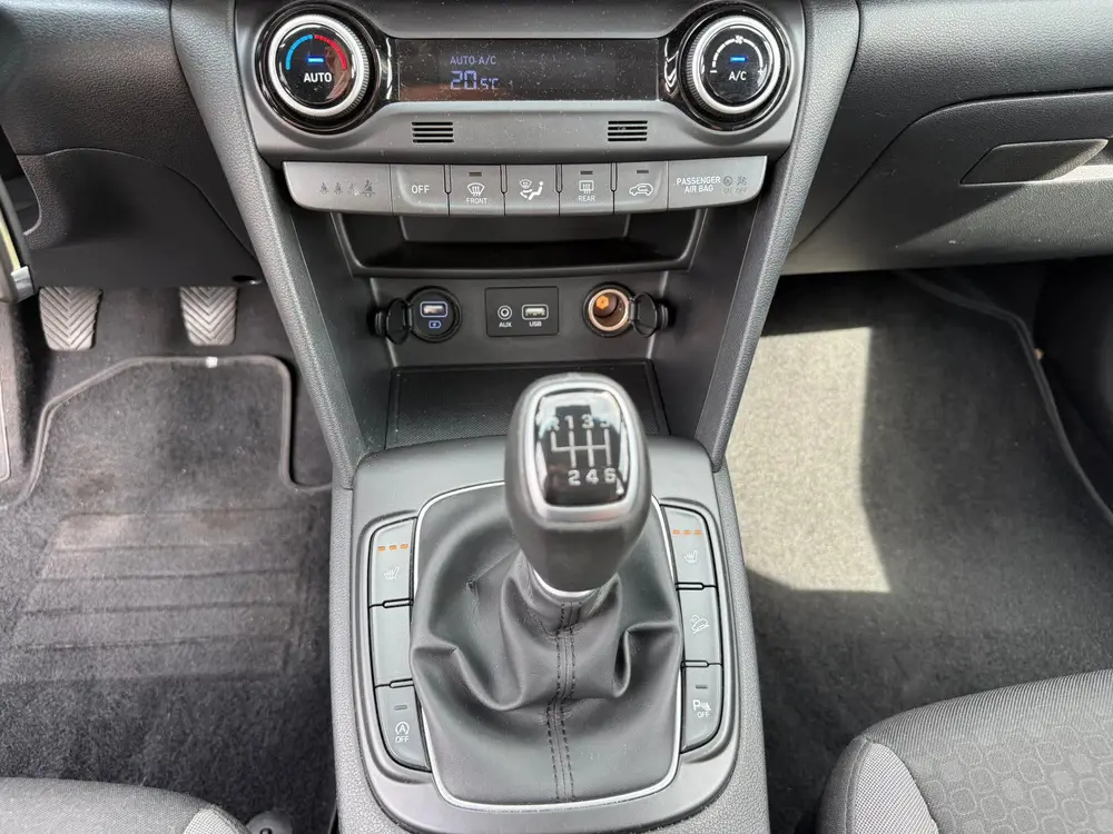 Hyundai Kona 1.0 T-gdi 120pk 2WD Navigatie,Carplay,Garantie uit 2019, foto 13