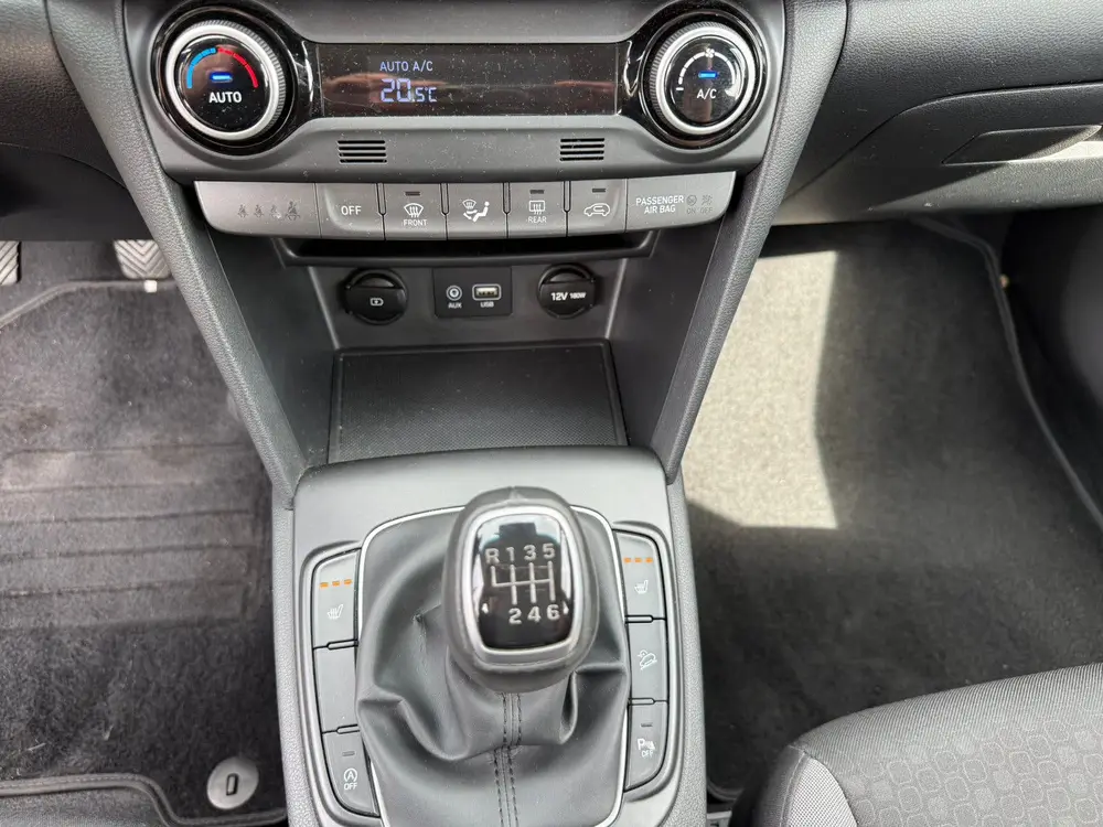 Hyundai Kona 1.0 T-gdi 120pk 2WD Navigatie,Carplay,Garantie uit 2019, foto 16