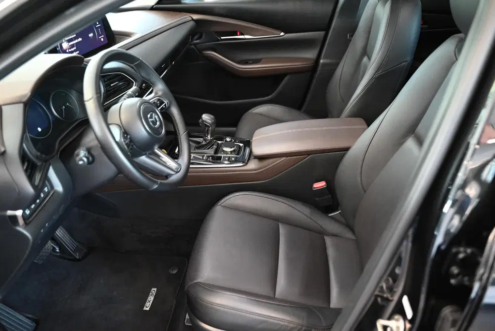 Mazda CX-30 2.5 e-SkyActiv-G M Hybrid Takumi uit 2025, foto 18
