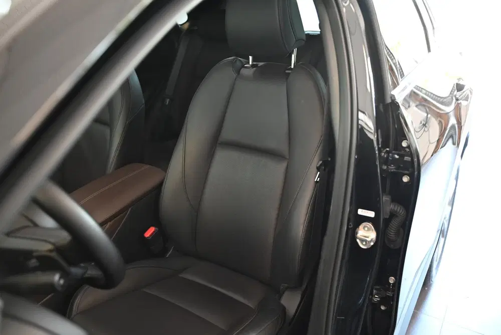Mazda CX-30 2.5 e-SkyActiv-G M Hybrid Takumi uit 2025, foto 20