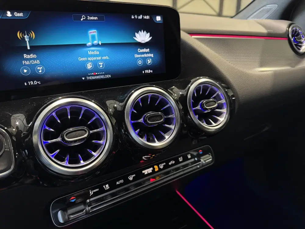 Mercedes-Benz B-Klasse 250 e Business uit 2022, foto 14