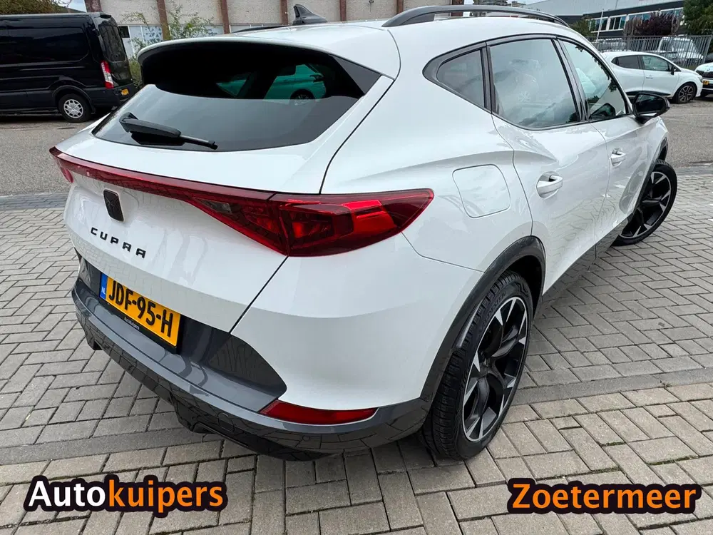 Cupra Formentor 1.4 e-Hybrid Business uit 2022, foto 2
