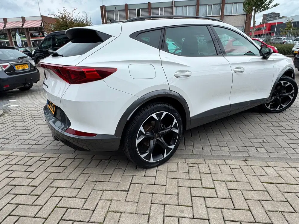 Cupra Formentor 1.4 e-Hybrid Business uit 2022, foto 6