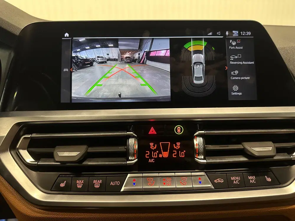 BMW 3-serie 320e Business Edition Plus uit 2022, foto 12