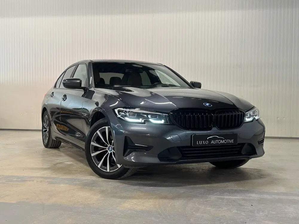 BMW 3-serie 320e Business Edition Plus uit 2022, foto 13