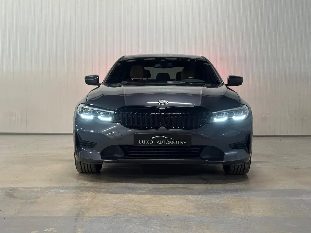 BMW 3-serie 320e Business Edition Plus uit 2022, foto 18