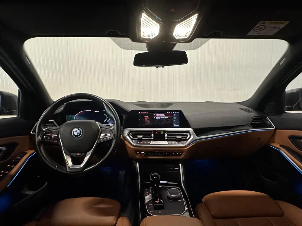 BMW 3-serie 320e Business Edition Plus uit 2022, foto 3
