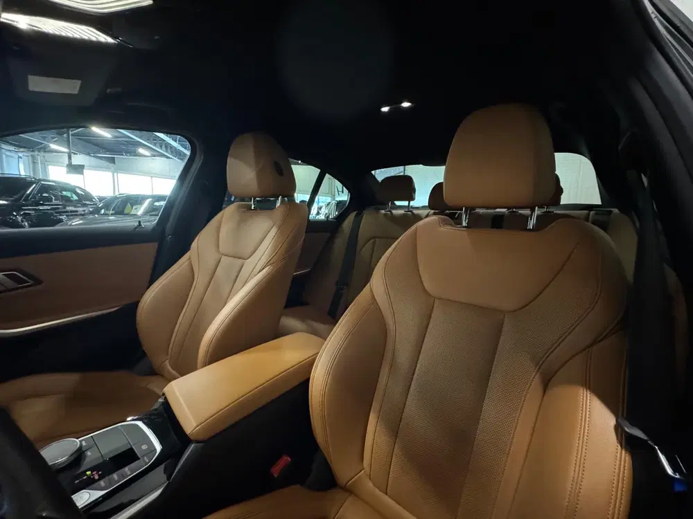 BMW 3-serie 320e Business Edition Plus uit 2022, foto 4