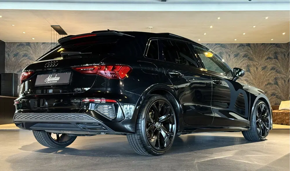 Audi A3 3x S-Line I Pano I RS I Black on Black uit 2022, foto 17