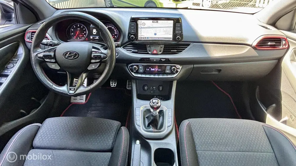 Hyundai i30 2.0 T-GDI. PANO uit 2020, foto 12
