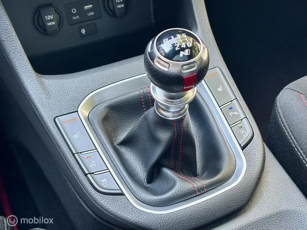 Hyundai i30 2.0 T-GDI. PANO uit 2020, foto 19