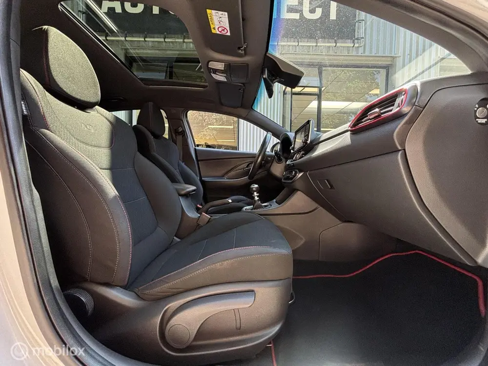 Hyundai i30 2.0 T-GDI. PANO uit 2020, foto 8