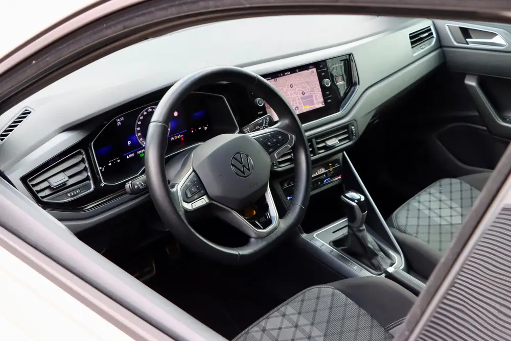 Volkswagen Polo 1.0 TSI R-Line | FACELIFT | UNIEKE KLEUR | C uit 2022, foto 17