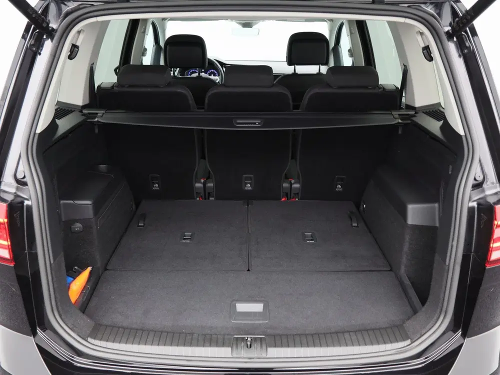 Volkswagen Touran 1.5 TSi 150Pk Highline 7p | Stoelverwarmin uit 2023, foto 16