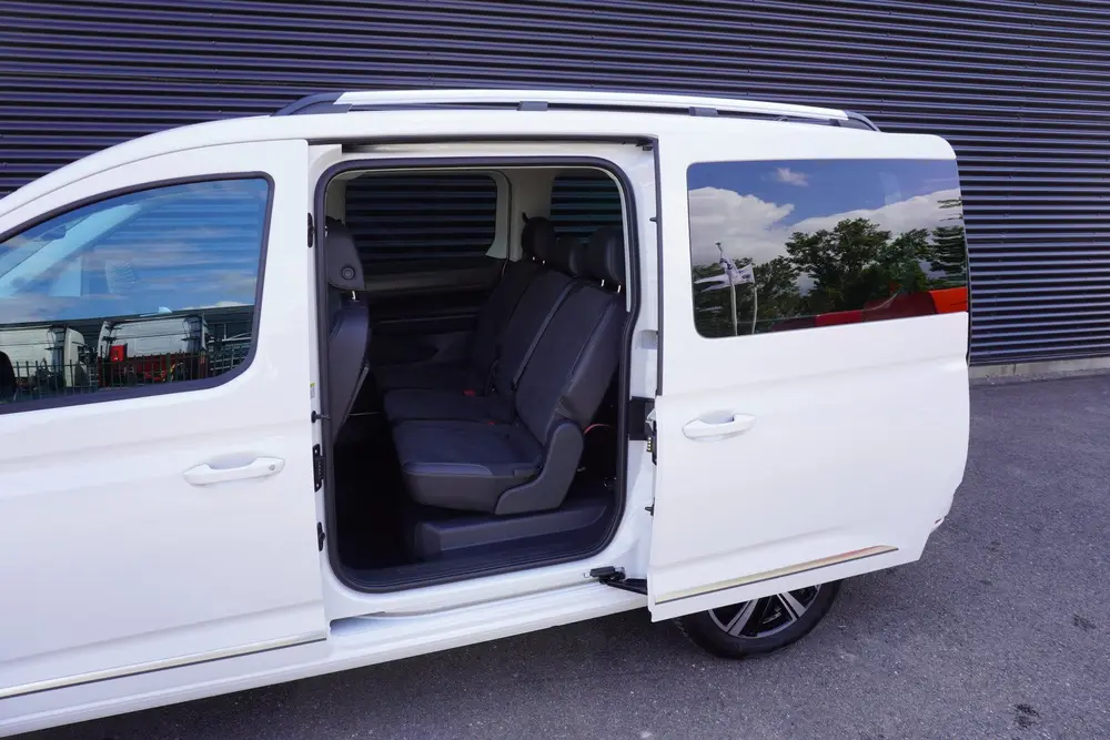 Volkswagen Caddy Maxi L2 150pk Plug-in Hybride Style Automaa uit 2026, foto 8