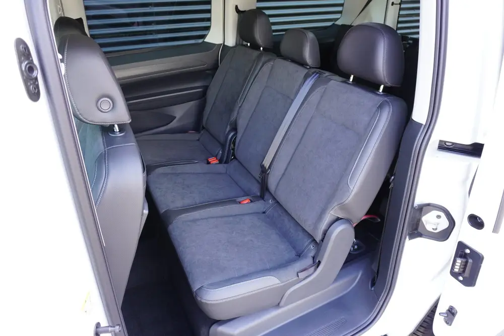 Volkswagen Caddy Maxi L2 150pk Plug-in Hybride Style Automaa uit 2026, foto 9