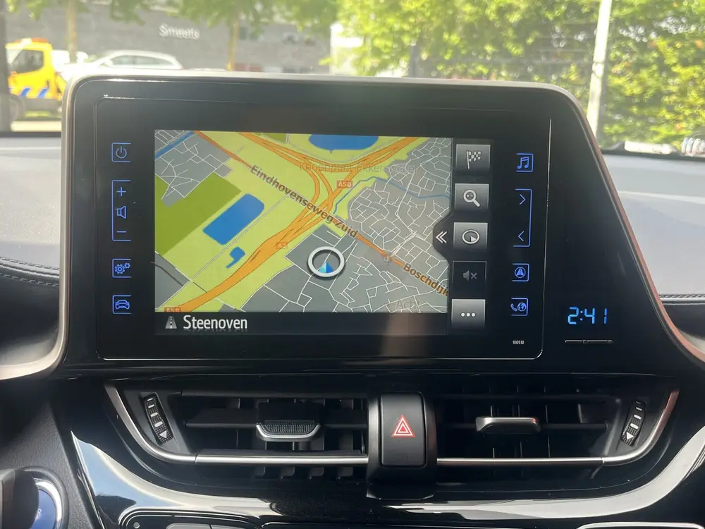 Toyota C-Hr 1.8 Hybrid Style // NAVI // CAMERA // ADAPTIVE C uit 2019, foto 17