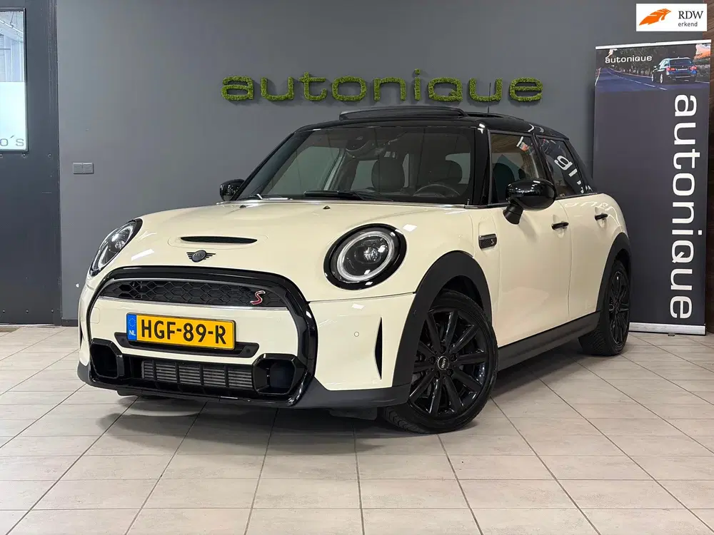 Mini Cooper S 2.0 Cooper S uit 2022