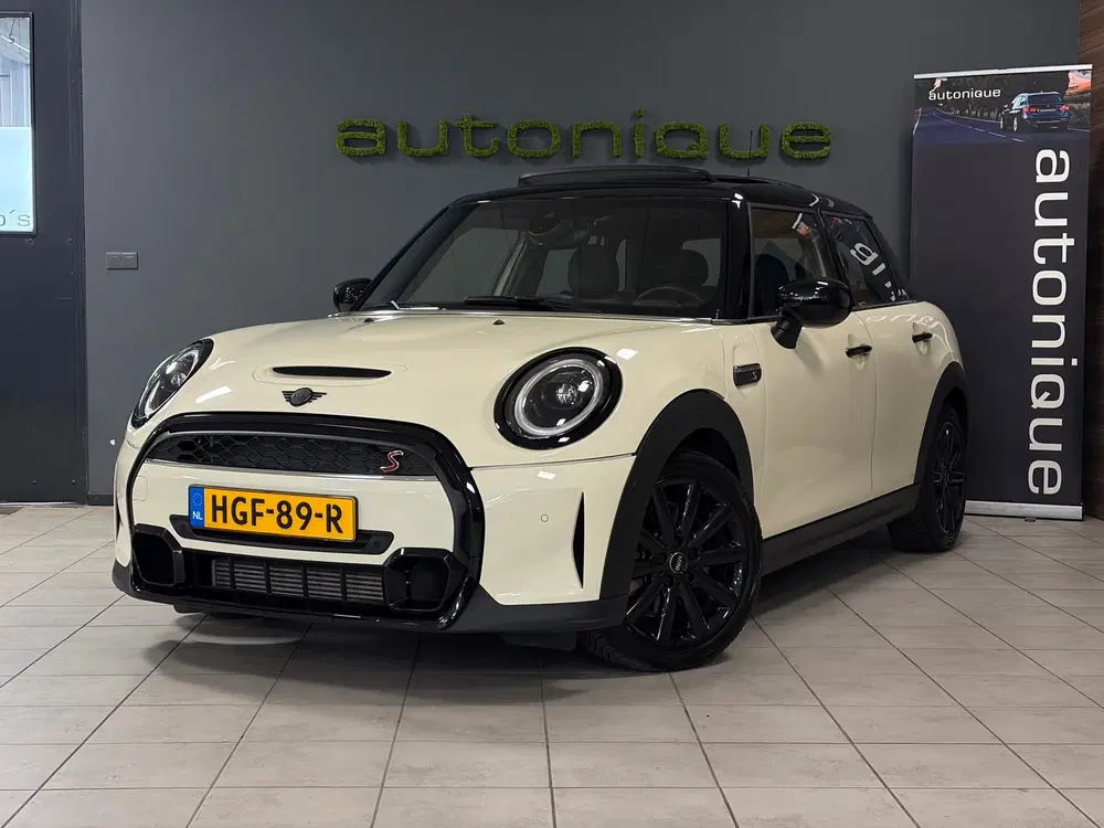 Mini Cooper S 2.0 Cooper S uit 2022, foto 7