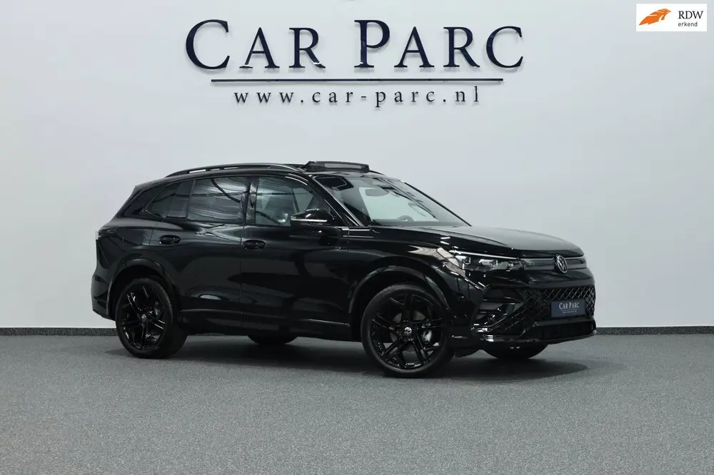 Volkswagen Tiguan 1.5 eTSI 3x R-Line IQ+LED/VIRTUAL/SFEER/PA uit 2025