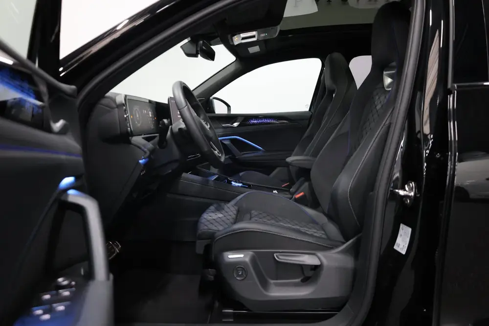 Volkswagen Tiguan 1.5 eTSI 3x R-Line IQ+LED/VIRTUAL/SFEER/PA uit 2025, foto 12