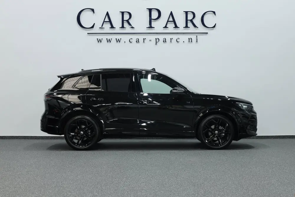 Volkswagen Tiguan 1.5 eTSI 3x R-Line IQ+LED/VIRTUAL/SFEER/PA uit 2025, foto 4