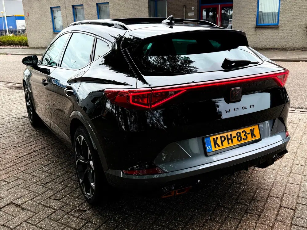 Cupra Formentor 1.4 e-Hybrid Performance kuipstoelen uit 2023, foto 15