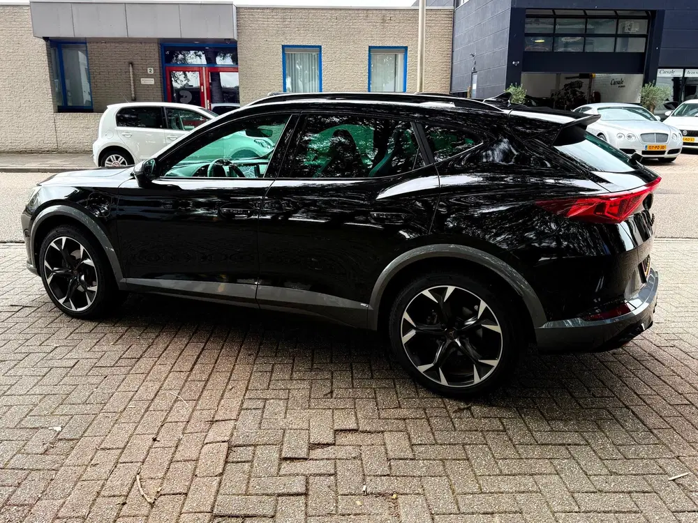Cupra Formentor 1.4 e-Hybrid Performance kuipstoelen uit 2023, foto 16