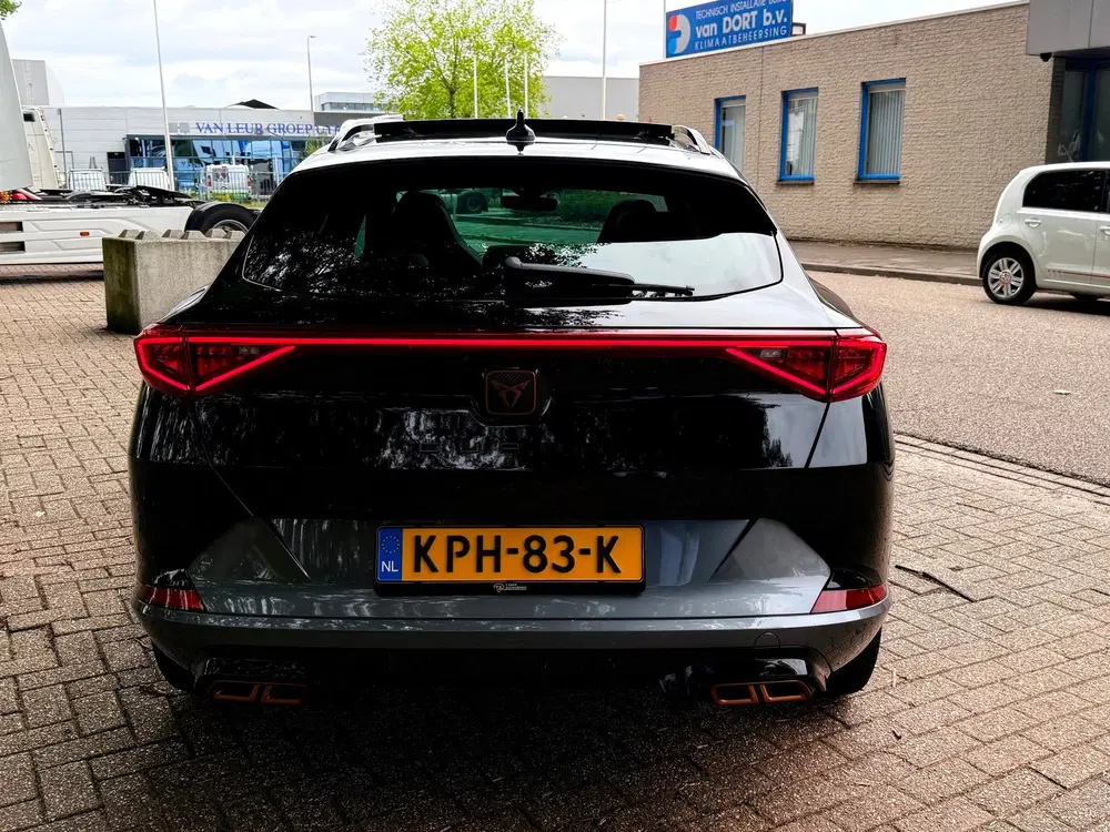 Cupra Formentor 1.4 e-Hybrid Performance kuipstoelen uit 2023, foto 17