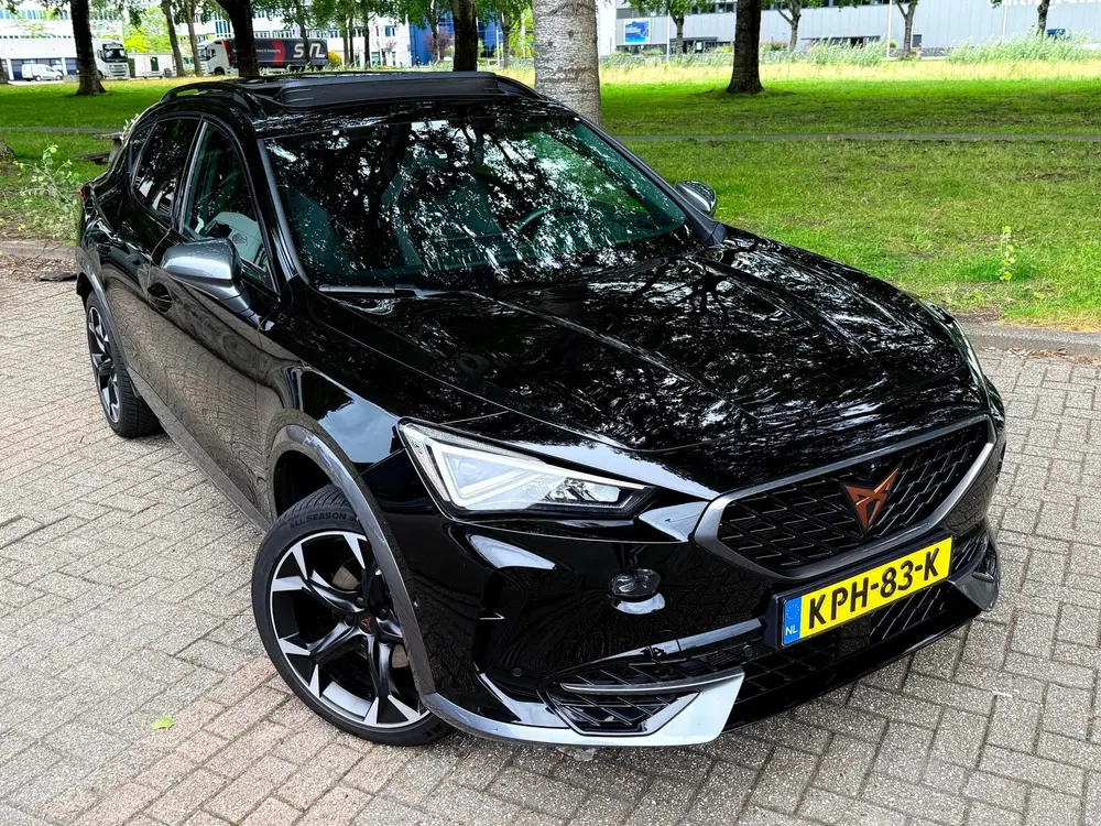 Cupra Formentor 1.4 e-Hybrid Performance kuipstoelen uit 2023, foto 2