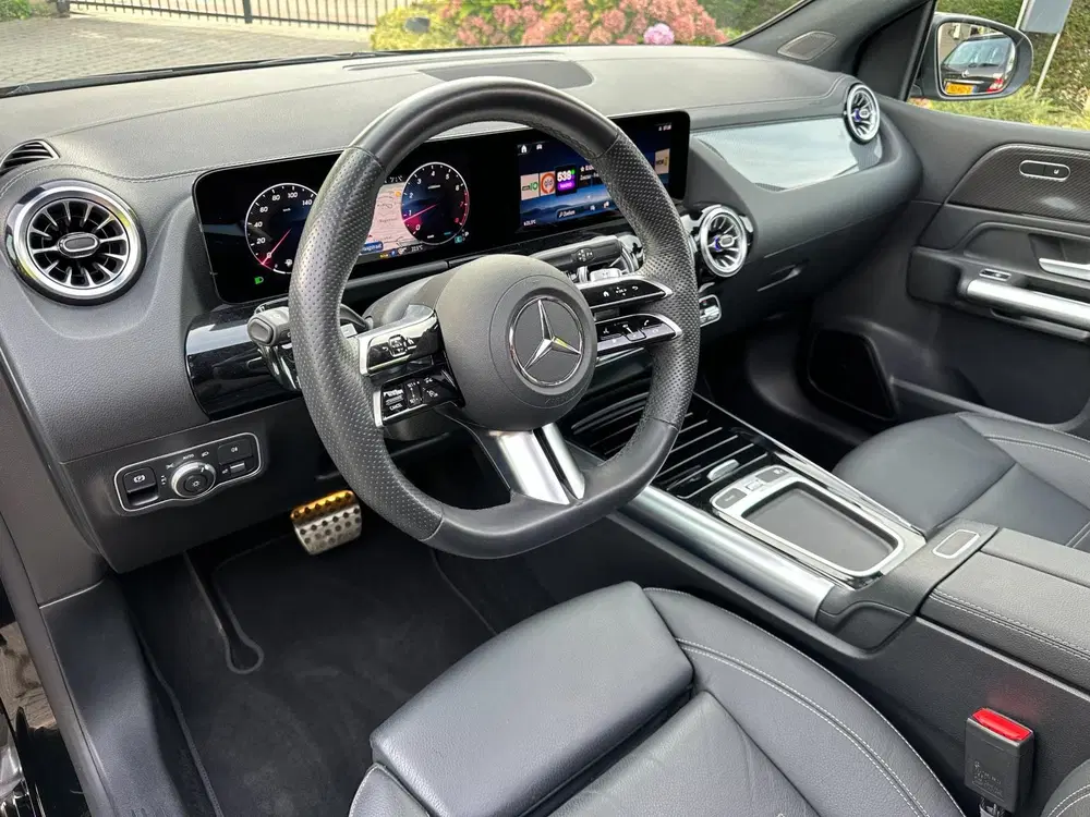 Mercedes-Benz B-Klasse B-klasse 220 4MATIC AMG uit 2023, foto 12