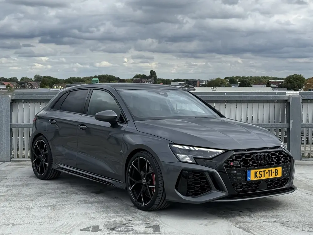 Audi RS3 2.5 TFSI uit 2023, foto 4