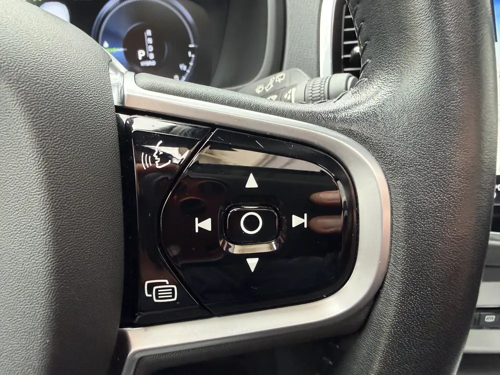 Volvo XC90 2.0 T8 Twin Engine AWD Momentum 7P Panorama dak T uit 2019, foto 20
