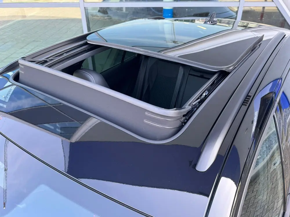 Volkswagen T-Roc 1.5 eTsi 2x R-Line First Edition Black Styl uit 2026, foto 8