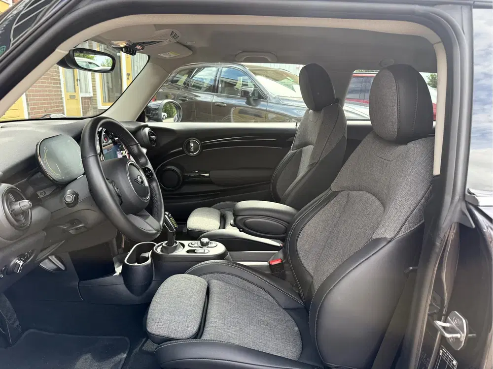 Mini Electric Resolute Edition 33 kWh SOH 94.8 uit 2022, foto 4