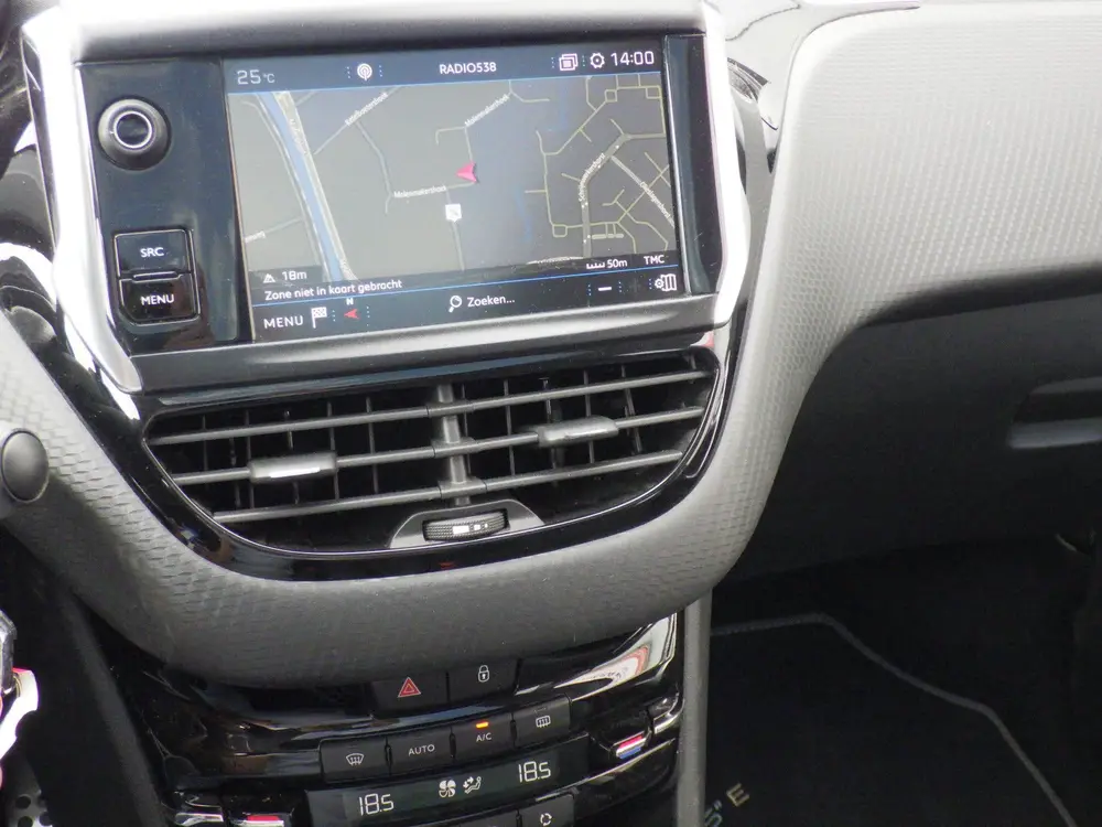 Peugeot 2008 1.2 AUT Crossway Kompas uit 2019, foto 7