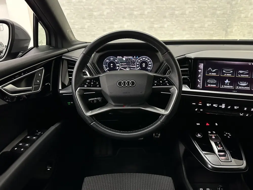 Audi Q4 e-tron 40 S-Line 77 kWh uit 2023, foto 5
