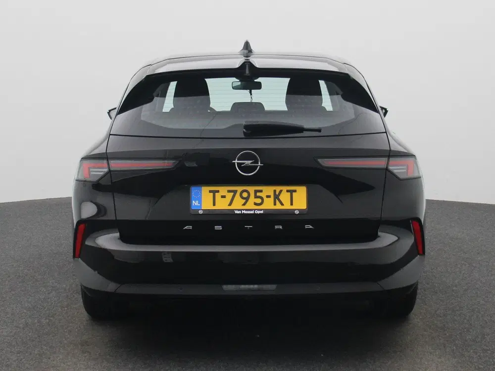 Opel Astra 1.2 Turbo uit 2023, foto 5