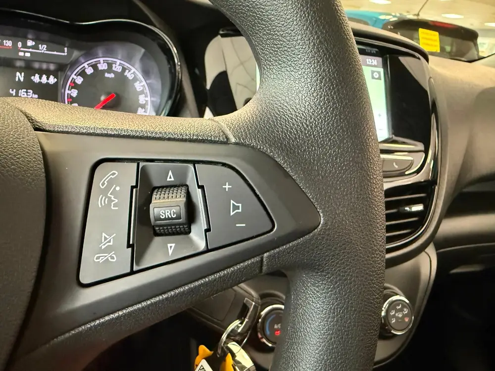 Opel Karl 1.0 Rocks Online Edition uit 2019, foto 13
