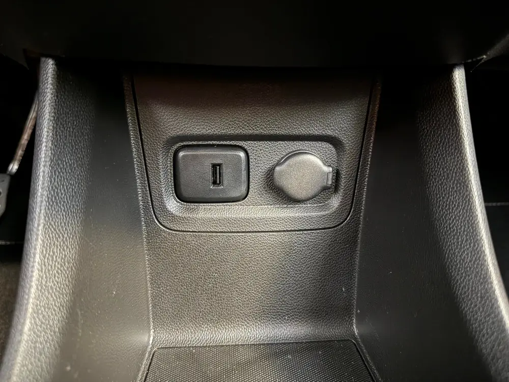 Opel Karl 1.0 Rocks Online Edition uit 2019, foto 17