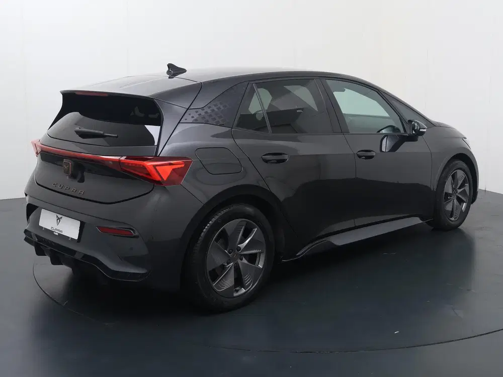 Cupra Born Essential 62 kWh uit 2022, foto 5