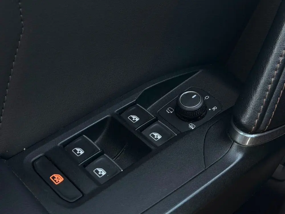 Cupra Leon 1.4 E-HYB  VZ COPPER EDITION. ACC, M uit 2020, foto 18