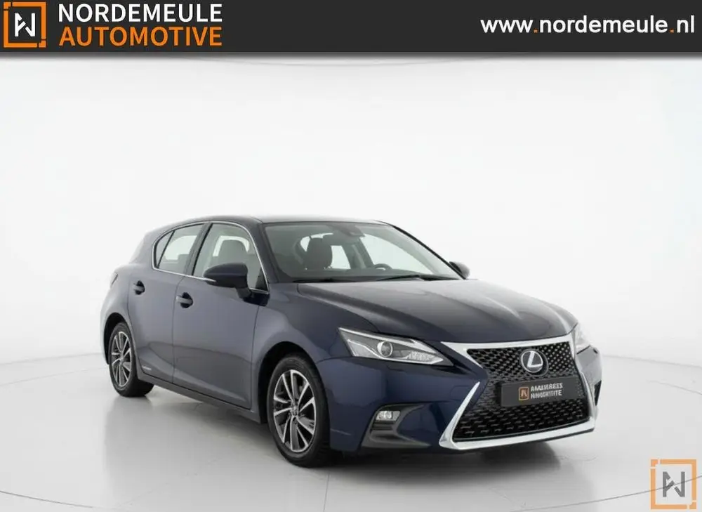 Lexus CT 200H ULTIMATE ED. Xenon, Cruise, Alcantara uit 2021