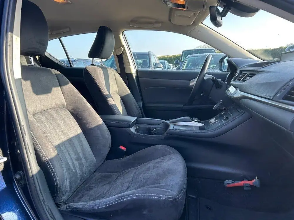 Lexus CT 200H ULTIMATE ED. Xenon, Cruise, Alcantara uit 2021, foto 8